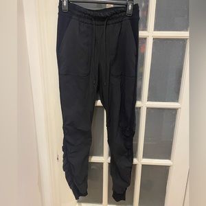 Lululemon Beyond the Studio Jogger - High Rise